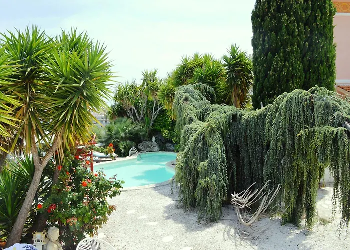 Apartmán Le Mazet, Nice, Piscine, Vue Mer, Promenade Des Anglais, Baie Des Anges Nice