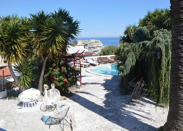 Apartmán Le Mazet, Nice, Piscine, Vue Mer, Promenade Des Anglais, Baie Des Anges