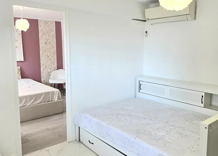 Le Mazet, Nice, Piscine, Vue Mer, Promenade Des Anglais, Baie Des Anges *